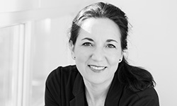 Ruth Hoffmann, Raubzug von Rechts